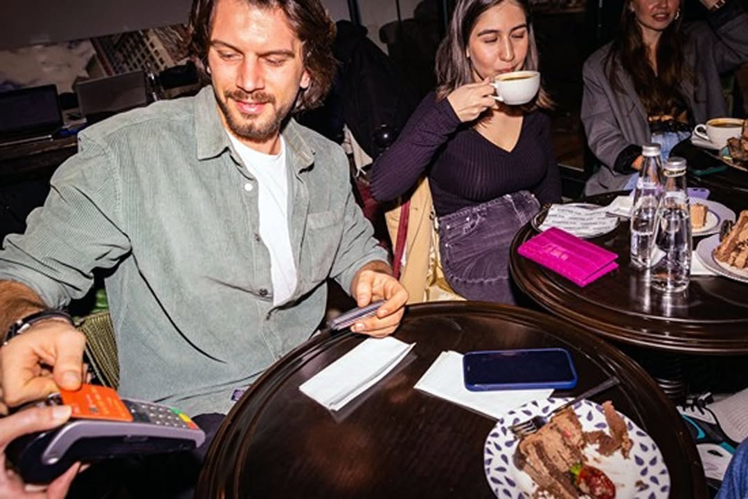 Gourmand Gazette